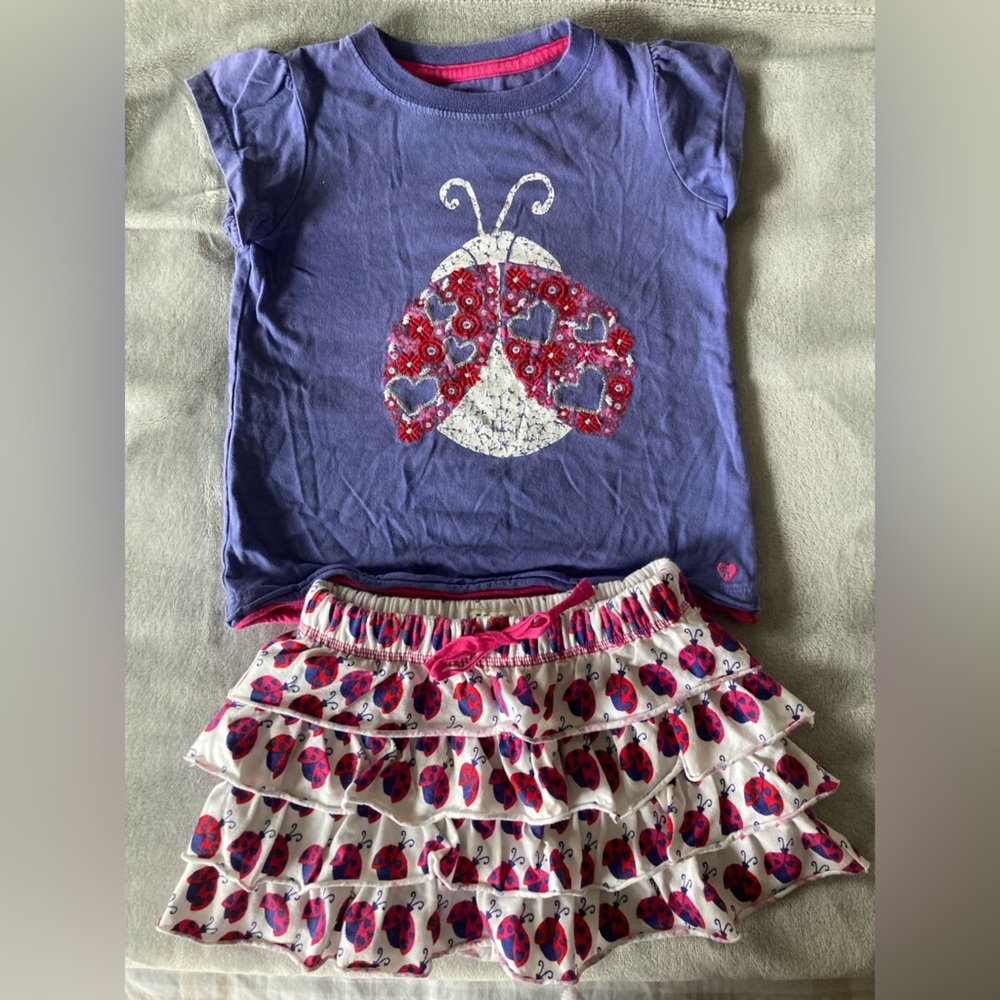 Hatley t- shirt and skirt set size 4